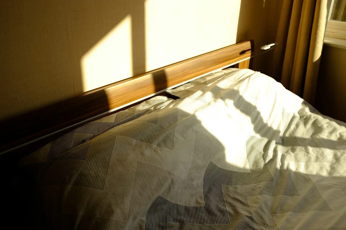 An empty bed.